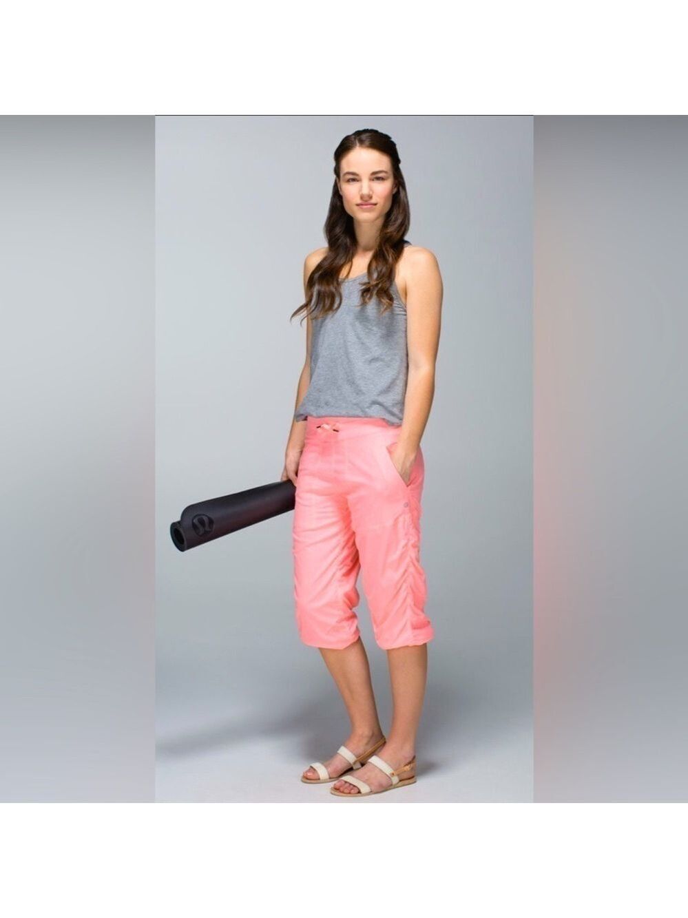 Lululemon Studio size 4 Crop Swift COOLMAX® chafe-resistant breathable in Coral